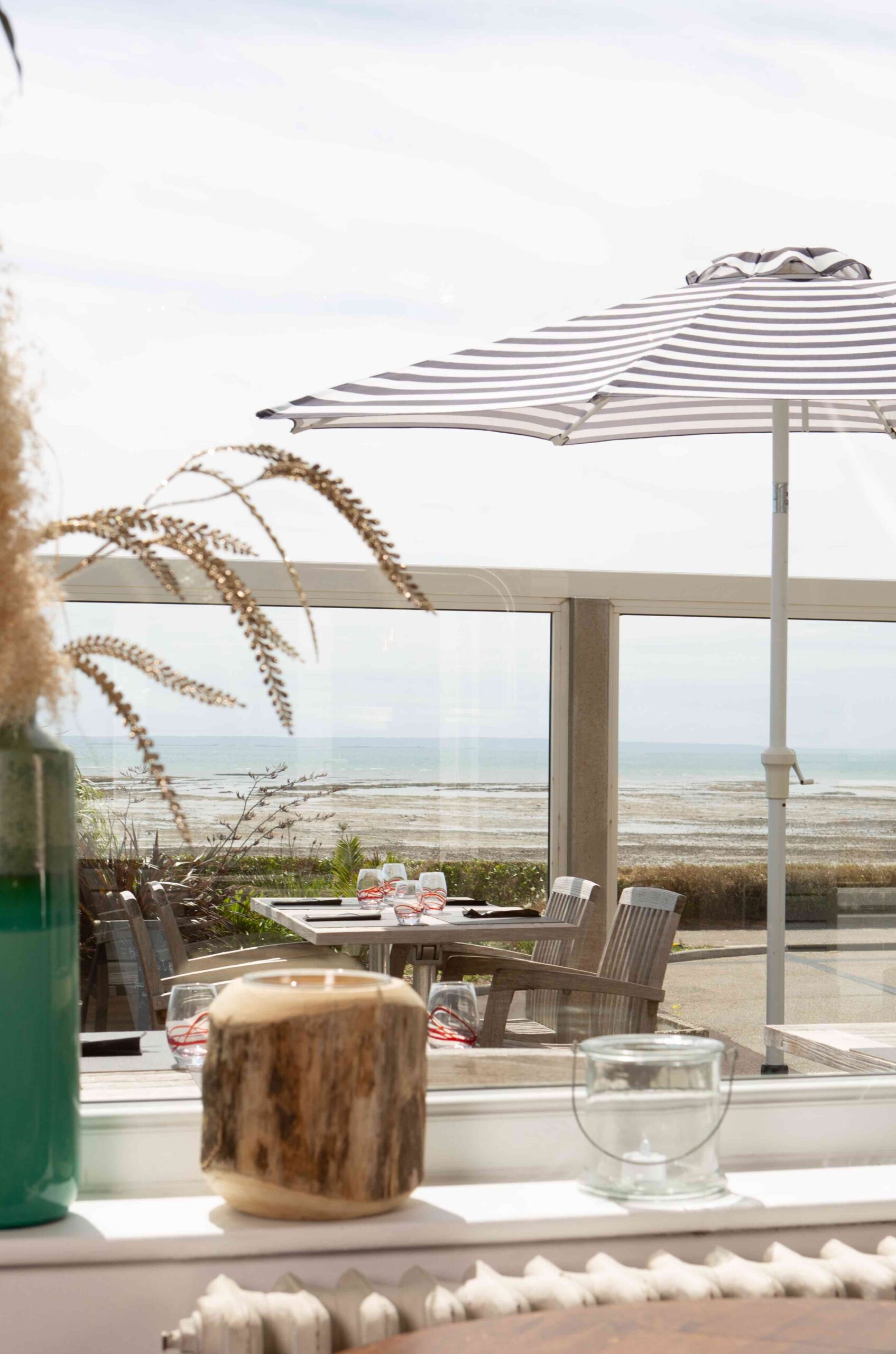restaurant-hotel-des-isles-barneville-estampe-studio_14_11zon